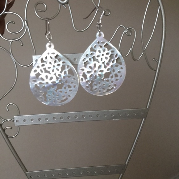 Na Hoku | Jewelry | Na Hoku Mother Of Pearl Earrings In Silver | Poshmark